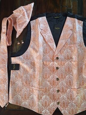 Peach Paisley Men's Vest Set